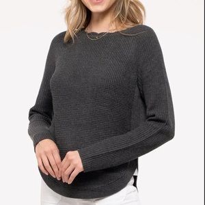 🆕 AUTUMN GREY KNIT SWEATER SCALLOPED NECKLINE